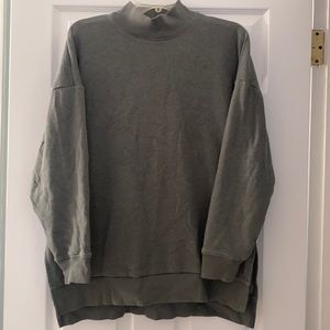 Women’s American Eagle sweatshirt